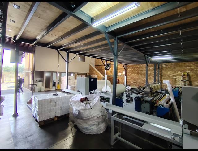 240M² WAREHOUSE TO LET IN DRIEHOEK